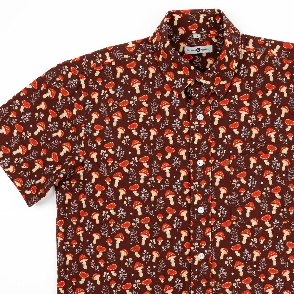 Carmico Apparel Witching Hour Mushroom Button Up Shirt Size Small